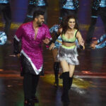 Kriti Sanon Instagram - Thank you Bangkok for being such a fabbb audience!! Loved performing at @iifa 2018 💃🏻💃🏻 @arjunkapoor