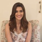Kriti Sanon Instagram - Exciting times ahead! Students watch out for Study in New Zealand Fairs in Mumbai and Vadodara and scholarship opportunities with New Zealand Excellence Awards season three #StudyinNZ #Kriti4NZ #NZEA link in bio.