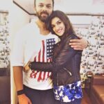 Kriti Sanon Instagram - Happiiiessstt Birthdayyy Rohit sir!!! 🤗One of the nicest warmest people i know in this industry!🤗 Super tough on the outside with a gentle genuine heart! ❤️Wish you all the happiness, love and success! #throwback @itsrohitshetty