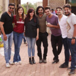 Kriti Sanon Instagram - Holi on the sets of #ArjunPatiala !! @sharadakarki @rohitjugraj @sandeep_leyzell @aasifahmedofficial @adrianjacobsofficial 💜💚❤️💙