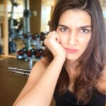 Kriti Sanon Instagram - When u dont wanna workout but you think you should! 😂 #GrumpyMe #SundayGymfie