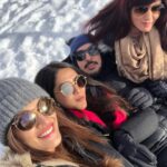 Kriti Sanon Instagram – No filter needed! ❄️❄️ @sharadakarki #DinooGuddu #loveholidays