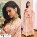 Kriti Sanon Instagram – And Diwali celebrations begin!! ❤️💃🏻 #LoveEthnic 
#Repost @style.cell with @repostapp
・・・
@kritisanon all festive for Diwali ✨ in @faabiianaofficial Earrings @mahesh_notandass Juttis @fizzygoblet Styled by @sukritigrover Hair @aasifahmedofficial Make Up @adrianjacobsofficial #sukritigroverforstylecell #kritisanon