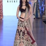 Kriti Sanon Instagram - Loved walking the ramp for KALKI at #bombaytimesfashionweek !! ❤️💃🏻 Always amazing to be back on ramp! @kalkifashion #KritiForKalki #KritiSanonForKalki #KalkiFashion #MirabellbyKalki #kalkimirabell #kalkikriti