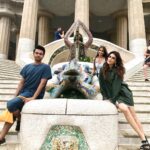 Kriti Sanon Instagram – Posers! @aasifahmedofficial @ayeshoe #SpainLove