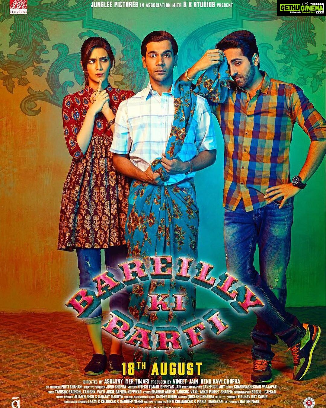Kriti Sanon Instagram - Chirag looks stressed while Pritam Vidrohi is in a saree distressed! And Bitti wonders what's happening here? 😂 New poster from #BareillyBarfi. Releasing 18th August guys!! #10DaystoBKB @ayushmannk @rajkummar_rao @ashwinyiyertiwari @junochopra @jungleepictures @brstudiosllp