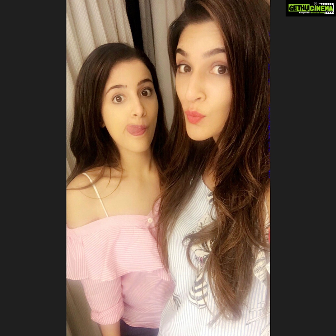 Kriti Sanon Instagram - Happy Rakhi to the cutest,funniest and the most beautiful sister in the whole world!! @nupursanon 🌸😻 From troubling me with millions of questions to telling stories and gossip in the funniest full on dramatic way to hogging momos with me on our movie dates..I love you for everything nups!! Always got your back,baby sis☺️🤗