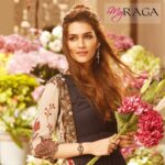 Kriti Sanon Instagram - Taking a leisurely stroll to the florist to buy myself some flowers. Tell me your #MyRaga moment of the day! Follow @My_Raga to know more!