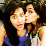 Kriti Sanon Instagram – Happiessttttt Birthday my Yasss!!! Never let the fire inside you stop burning! You inspire manyyy!! 🤗😘Loveeee you ❤️❤️ @yasminkarachiwala