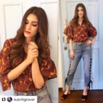 Kriti Sanon Instagram - Raabta promotions! #Repost @sukritigrover with @repostapp ・・・ @kritisanon doing flutter sleeves right in @dhruvkapoor ruffled shirt , @bershkacollection jeans @hm Mules Styled by @anaitashroffadajania @sukritigrover @style.cell Hair @aasifahmedofficial Make Up @jacobsadrian #raabta #kritisanon #stylecell