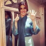 Kriti Sanon Instagram – So our insta family is 6Million huge now! Wowww!! Love you guys so much! Thank u for all the support & love!! You guys make me smile.. Big big Hug!! Muuahhh! #6MillionOnInsta