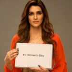 Kriti Sanon Instagram - Here we go again..! #HappyWhatever @ms.takenfashion