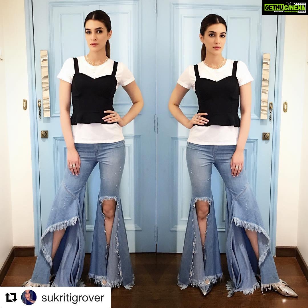 Kriti Sanon Instagram - Me today for #Khidkiyaan2017 styled by @sukritigrover ❤️❤️ @style.cell Pants by @sonaakshiraaj
