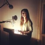 Kriti Sanon Instagram - Dubbing is like reliving the whole film, every single emotion standing at one place in a small silent room! Toughest part according to me.. Used to hate it..have strangely started enjoying it now.. #Raabta