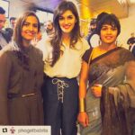 Kriti Sanon Instagram – Lots of love back at you both! You guys inspire each and every girl in our country!! Was a pleasure meeting both of you! ❤️❤️ @phogatbabita @geetaphogatpawan_saroha 
#Repost @phogatbabita with @repostapp
・・・
#dangalspecialscreenin #dearkritisanon lots of love# ❤️️😘