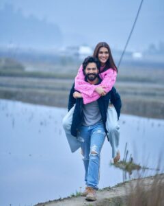 Kriti Sanon Instagram - And its a schedule wrap for me in Ziro for #BHEDIYA! 🐺
From Dilwale to Bhediya and all the years of friendship in between, we’ve come a long way @varundvn 💖.. Gonna miss you, the captain of our pack @amarkaushik and the entire Wolfpack 🐺💖 
See you guys soon!! 
And bye bye Ziro! 

📸: @harjeetsphotography