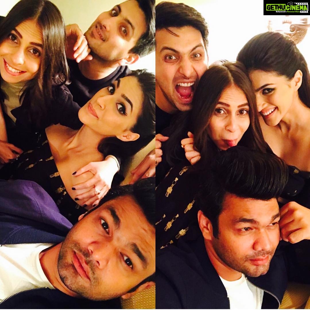 Kriti Sanon Instagram - My team.. My support system.. My all time entertainment.. My stress busters!!! Love these three!!! ❤️❤️❤️ #NotOneDullMoment @ayeshoe @jacobsadrian @aasifahmedofficial