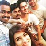 Kriti Sanon Instagram – My team..My gang of boys on #BareillykiBarfi set! #Happypeople @aasifahmedofficial @jacobsadrian ❤️