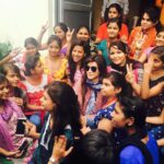 Kriti Sanon Instagram – Had a great time with these free spirited bindaas girls of Lucknow! #GirlPower 💃🏻