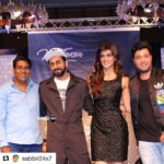 Kriti Sanon Instagram - Thank u sabbir sir for alwayss supportin me!! 🤗🤗 #Repost @sabbir24x7 with @repostapp ・・・ #aboutlastnight ... Proud moment @kritisanon launched her own fashion line for the girl of today #MsTaken @ayushmannk @fukravarun