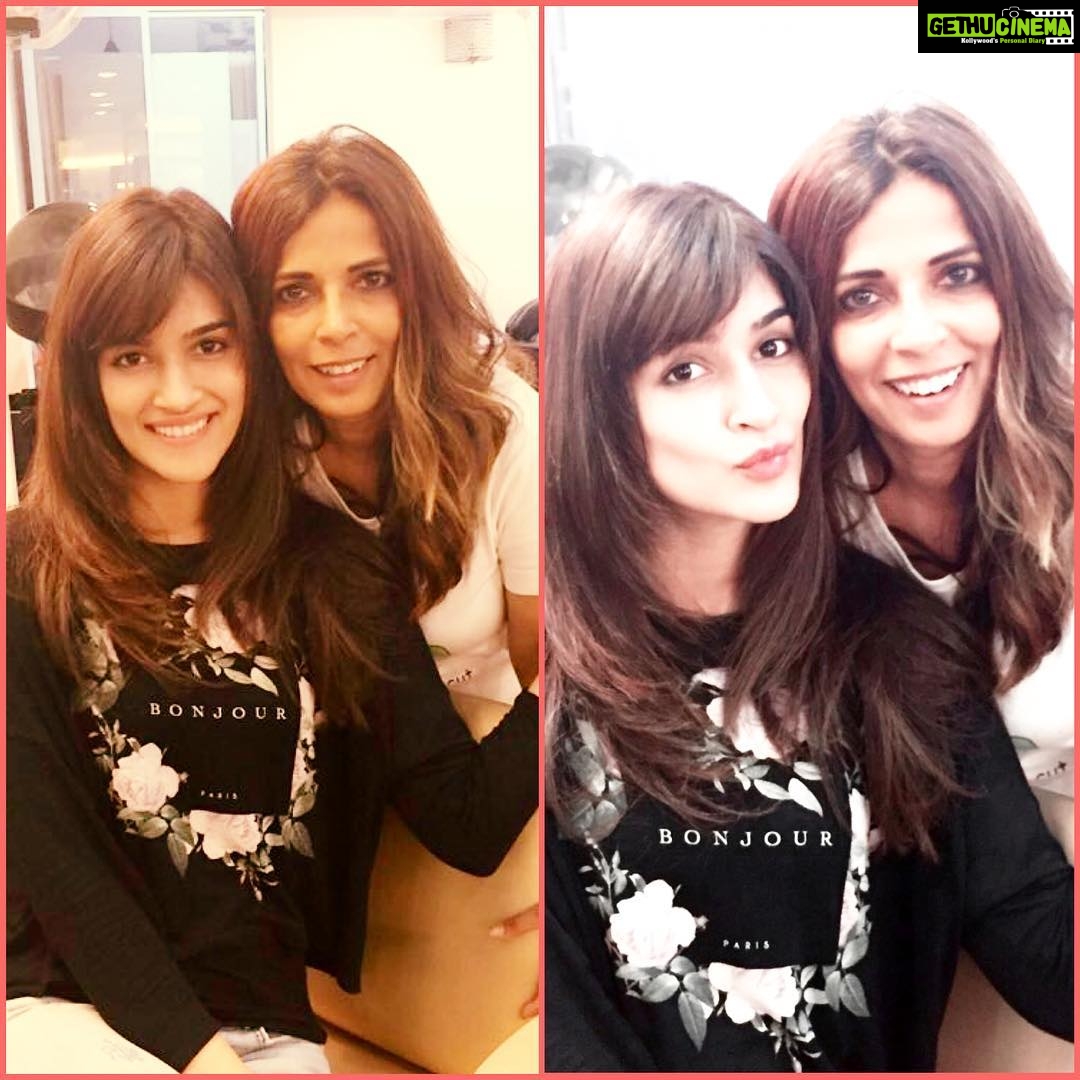 Kriti Sanon Instagram - Best decisions r never planned..just taken in the moment.. Went for a trim n ended up gettin a fringe 😁 Thank you Kanta @kromakaysalon for this look change! 💇🏻 #haircut