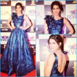 Kriti Sanon Instagram - Last night at #ZeeCineAwards2016 in @hamdaalfahim and @aurellebyleshnashah styled by @aasthasharma612 , makeup hair by @shaanmu ❤️❤️