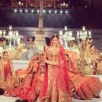 Kriti Sanon Instagram – Wat a spectacular show last night for @taruntahiliani ❤️❤️ #DressedAsABride