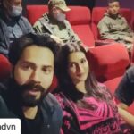 Kriti Sanon Instagram – The Wolfpack is here watching #Roohi in the theatre! 🐺👻
The feeling of watching a film in a theatre after over a year— just cant put in words 😍😍 So happy to be here with my #Bhediya crew! @varundvn @amarkaushik @maddockfilms #Dinoo

Good luck @rajkummar_rao @janhvikapoor @fukravarun ❤️❤️❤️