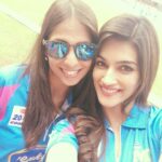 Kriti Sanon Instagram - And my 1st game wid my Ayeshhh!!! ☺️☺️😘😘❤️❤️ @ayeshoe