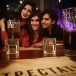 Kriti Sanon Instagram - Meeting my fav girlies after so long!! Catching up..long heart talks..mad laughing fits.. Some friends are forever! N its amazing how u can talk anythin n everythin wid them..! @ayushi.tayal @kriti_baveja ❤️❤️