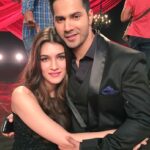 Kriti Sanon Instagram - #Dilwale promotions!! Veer & Ishita! @varundvn