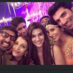 Kriti Sanon Instagram - Super fun Diwali party! A first for me here in mumbai! :) thank you so much Abhishek & Ashwariya @bachchan