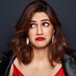 Kriti Sanon Instagram - Many Moods, Many Faces! 💁🏻‍♀️ 👄 @facescanada