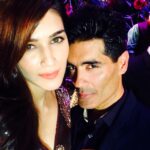 Kriti Sanon Instagram - N this is when @manishmalhotra05 says "dont smile..sexy expression do!" I cant beat him at tht for sure! 😘😘🙈😂
