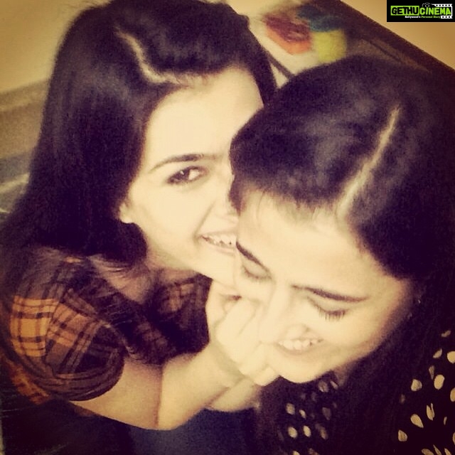 Kriti Sanon Instagram - My bestie forever!!! Sister love!! ❤️❤️😘😘 love you my baby! @nupursanon