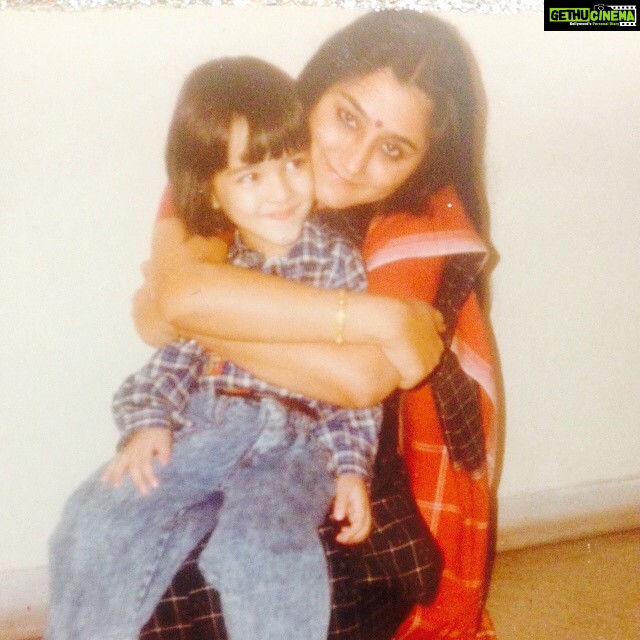 Kriti Sanon Instagram - @kritisanon: You are the perfect combination of a strong independent woman and a desi Mummy ☺️☺️ I love you Mumma! ❤️#MothersDay