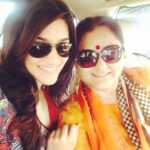 Kriti Sanon Instagram - Maa beti ok #Dohchay Day!! 💃☺️