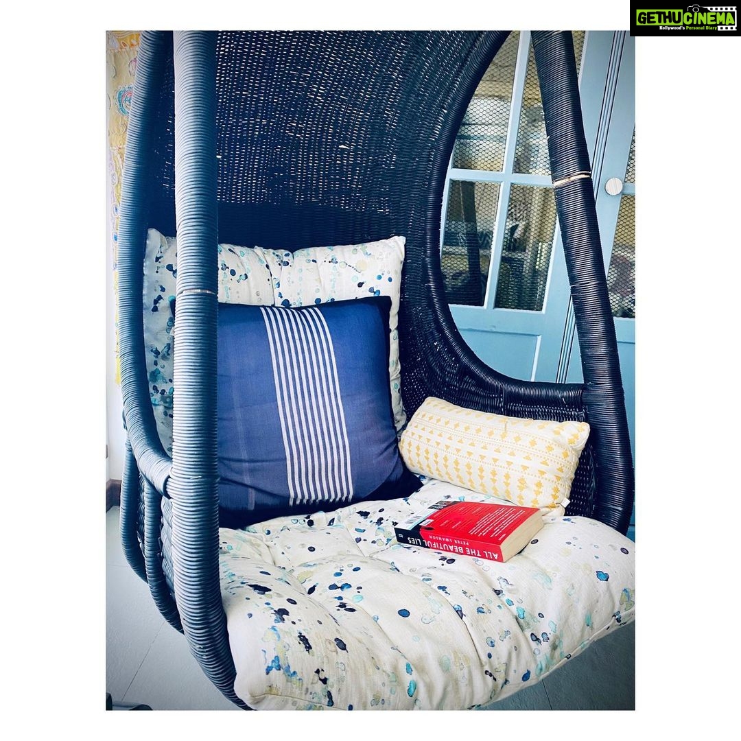 Kriti Sanon Instagram - My Quarantines : 1. That half read book on the swing Waiting patiently to tell me the end. 📖 📚 #MyQuarantines #LockdownCompanions