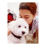 Kriti Sanon Instagram - Pawsome moments! 🐾 💞 🐶 always a #CuddlePerson #Disco P.S. Pets can’t carry or contain the Covid-19 virus! So stay calm, give them love and spend some time with your PAWsome munchkins! 💓💞 #SpreadLove #StayPositive #StayHome