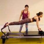 Kriti Sanon Instagram - I like me better when i’m with you.. doing my fav form of workout.. #Pilates !!💞 💪🏻💃🏻 love you @yasminkarachiwala @yasminsbodyimageandheri