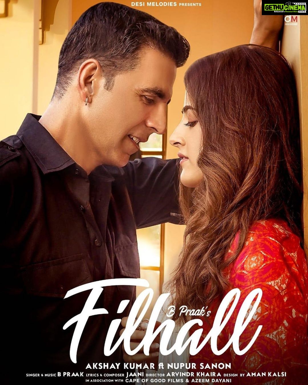 Kriti Sanon Instagram - So excited for this one! Double happiness today with my lil oneβs first look of her first ever music video being out.. with the one and only @akshaykumar sir!! ππ»ππ» so proud Nups! @nupursanon ππ»ππ»β€οΈβ€οΈ canβt wait for the song to be out @bpraak @jaani777 !!