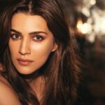 Kriti Sanon Instagram - If you can read me through my eyes.. You know me.. 💞 @facescanada #BeautifulBeginsWithYou @bharatsikkastudio @aasifahmedofficial @adrianjacobsofficial @sukritigrover