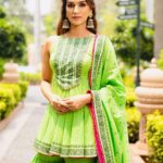 Kriti Sanon Instagram - Yesterday in Delhi for #ArjunPatiala 💚 Outfit @sukritiandaakritiofficial Jewellery @azotiique Styled by @sukritigrover Hair & Make Up @danielcbauer 📸 @gautamkhullarphotography