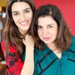 Kriti Sanon Instagram – Ur house has the best light for pictures and the bestest food too! (Will eat more next time when my stomach allows😜) love you Farah ma’am  @farahkhankunder 🤗🤗❤️❤️