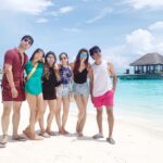 Kriti Sanon Instagram – Vibing with my tribe!!🏝🌊🌈🦋
#Maldives @adrianjacobsofficial @ayeshoe @sukritigrover @vishakhawadhwani @aasifahmedofficial 
@niyamamaldives @globalspa_mag