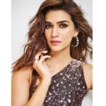 Kriti Sanon Instagram - 🌟🌟