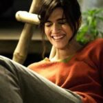 Kriti Sanon Instagram - Gummy laughs are the best! Specially the ones that make ur cheeks hurt but your heart smile! ❤️👀😁🤪#Throwback #Bitti #BKB