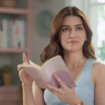 Kriti Sanon Instagram - #Ad Khana...mil ke banayenge.💁🏻♀️😍 #Wonderchef appliances enable us to cook delicious dishes 😋 with just the press of a button. I simply love their style, colours, designs & awesome #quality. Truly, they are crafted for #AajKiWonderWoman🦸‍♀️ who can make a Wonderchef even out of her man. #MyKitchen is a Wonderchef Kitchen🧑‍🍳 Explore my favourite cookware and appliances on www.wonderchef.com 💃 & enjoy a @wondercheflife #khanamilkebanayenge #khanemaikyahai #aajkiwonderwoman #cookwithkriti #kritisanon #aruverma #chefkriti #healthandtaste #cookingtogether #genderequality #menwithpan #dearmanholdthepan #kritiskitchen #healthycookware #kitchenappliances #smartcookingwithkriti #cookwithwonderchefcheflife #instachef #kitchenessentials #healthycooking #chefsofinstagram #thefeedfeed #womenmakeadifference #wondercheflife #wonderchefkitchen