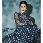 Kriti Sanon Instagram - Feelin Polka tonight! ⚫️⚪️ Styled by @sukritigrover Makeup by @adrianjacobsofficial Hair by @aasifahmedofficial 📸 @kunalgupta91