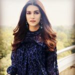 Kriti Sanon Instagram – She is a strong cup
Of black coffee
In a world that’s drunk
On cheap wine
Of shallow love.
-JM Storm 💙💙